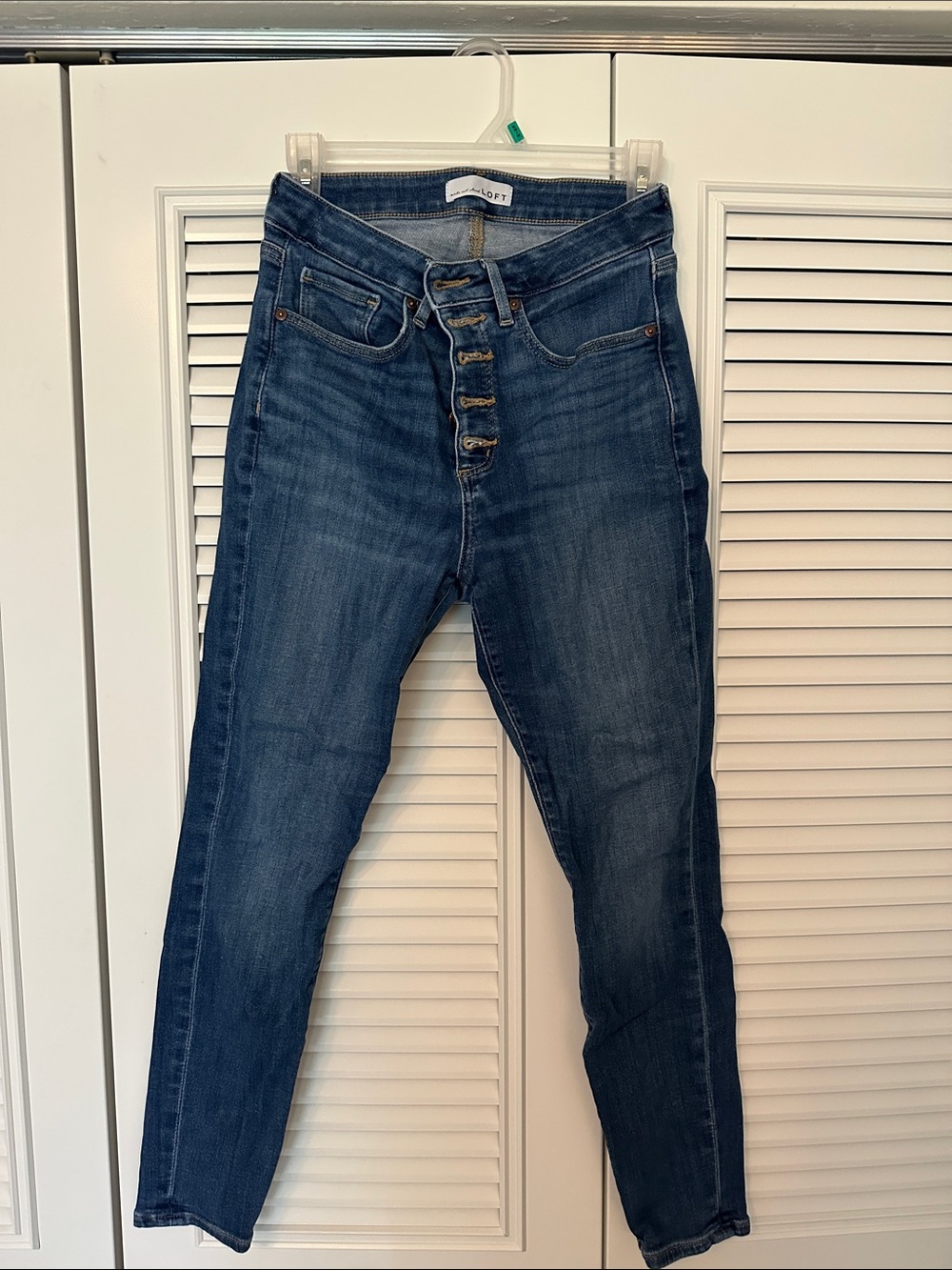 LOFT Curvy Skinny Button-Fly Dark Blue Jeans size 6/28 Petite